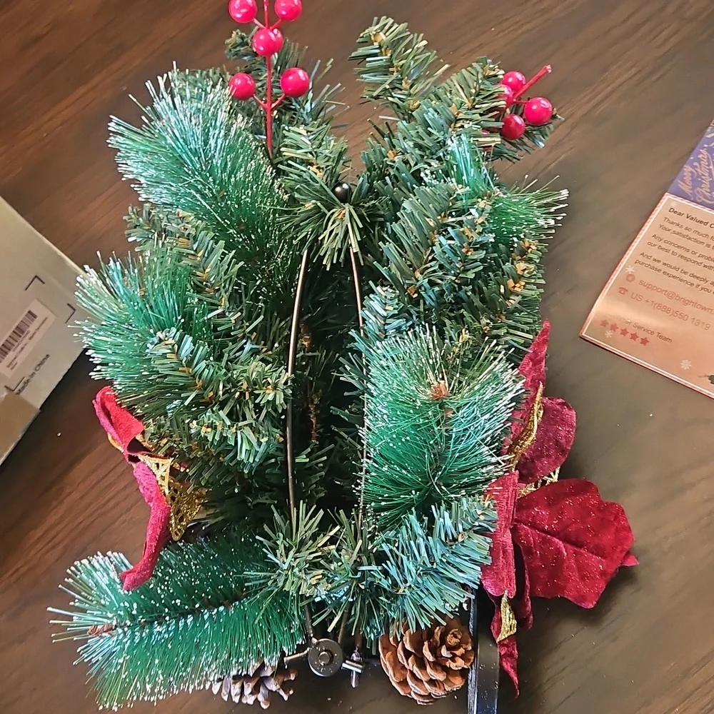 🎄Brightown Festive Holiday Centerpiece with Red Poinsettias